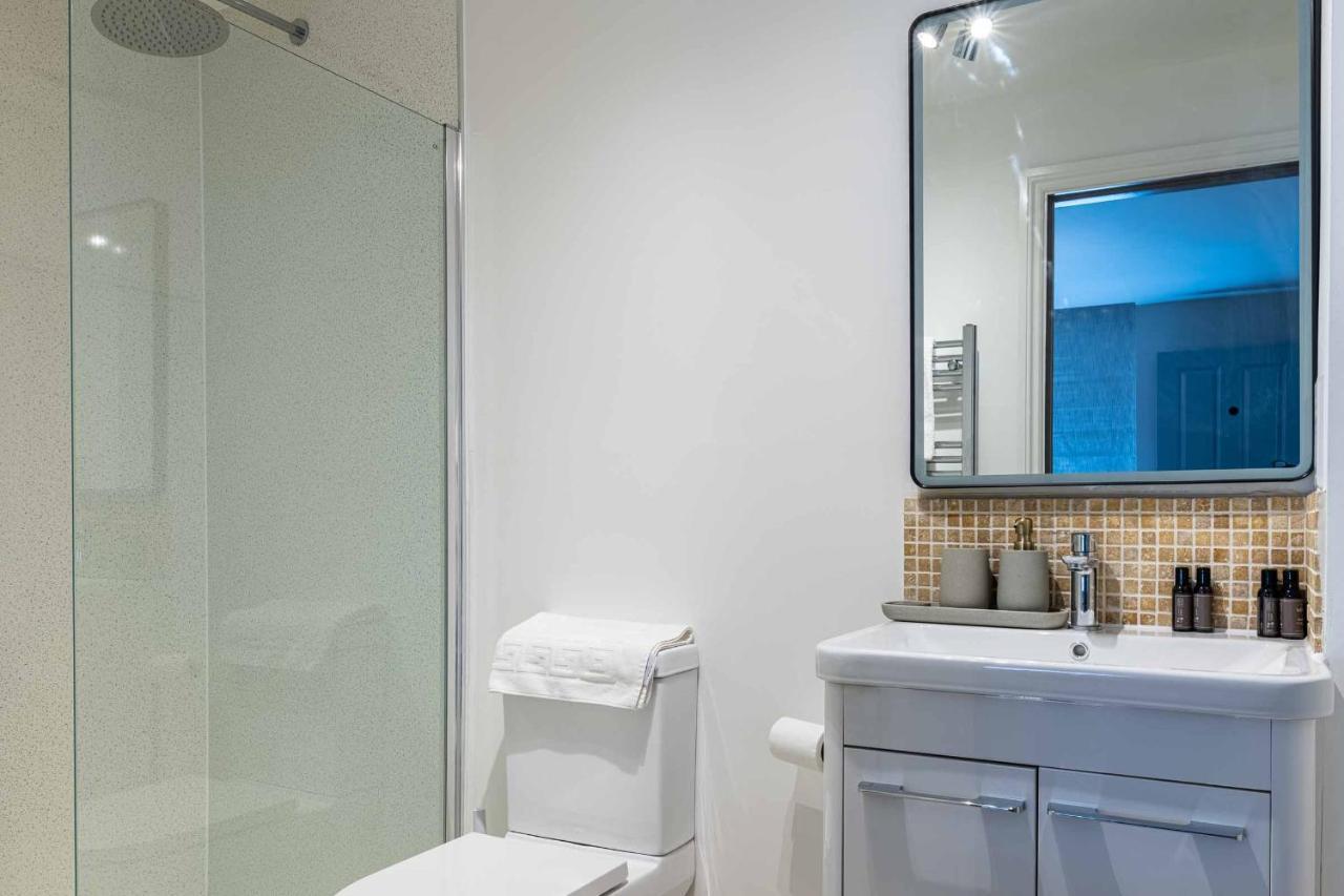 Modern, Relaxing 1 Bed Apartment Бат Экстерьер фото